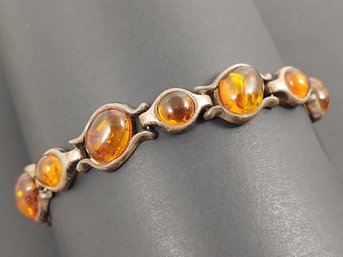 VINTAGE STERLING SILVER BALTIC AMBER BRACELET