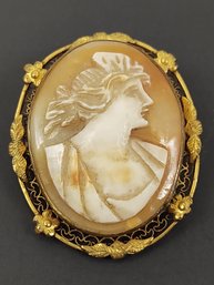 VINTAGE GOLD FILLED FILIGREE NATURAL CARVED SHELL CAMEO BROOCH