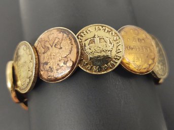 VINTAGE SIGNED JOAN RIVERS GOLD TONE ENAMEL COINS STRETCH BRACELET