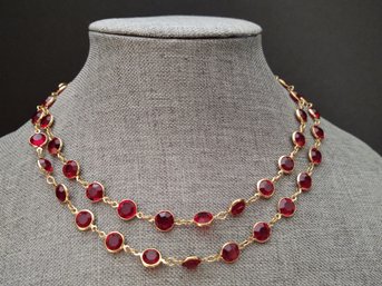 VINTAGE GOLD TONE BEZEL SET FACETED RUBY RED SWAROVSKI CRYSTAL NECKLACE