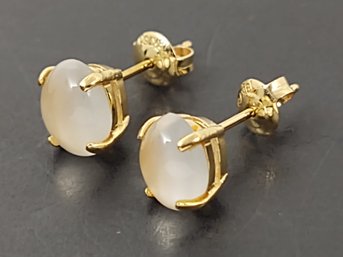 VINTAGE 18K GOLD MOONSTONE STUD EARRINGS