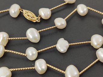 VINTAGE 14K GOLD BAROQUE PEARL NECKLACE