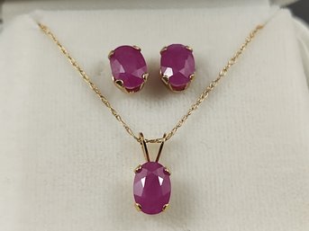 VINTAGE 14K GOLD RUBY GEMSTONE NECKLACE & EARRINGS BOXED SET