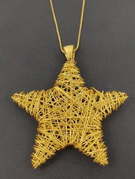 WONDERFUL LARGE GOLD OVER STERLING SILVER WIRE STAR NECKLACE