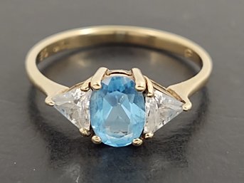 VINTAGE 10K GOLD BLUE TOPAZ & WHITE CZ STONE RING