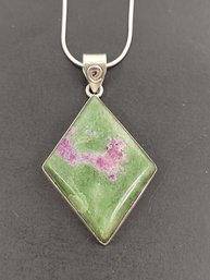 VINTAGE STERLING SILVER RUBY IN ZOISITE PENDANT NECKLACE