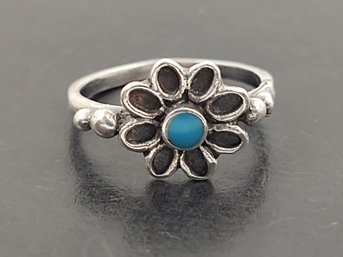 VINTAGE STERLING SILVER TURQUOISE FLOWER RING