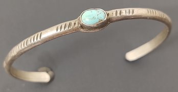 NAVAJO NATIVE AMERICAN EARLY HAND TOOLED INGOT SILVER TURQUOISE THIN CUFF BRACELET