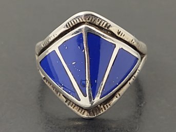 NATIVE AMERICAN STERLING SILVER LAPIS INLAY RING