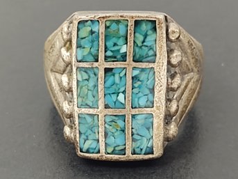 NAVAJO NATIVE AMERICAN EARLY HAND TOOLED STERLING SILVER TURQUOISE RING