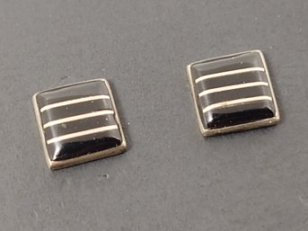 NATIVE AMERICAN SIGNED RO STERLING SILVER ONYX INLAID STUD EARRINGS