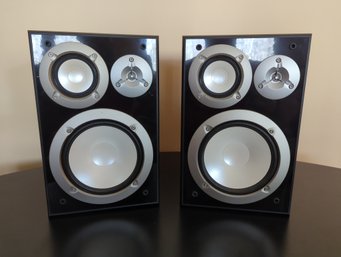 Yamaha Large Format 3-Way Book Shelf Speakers