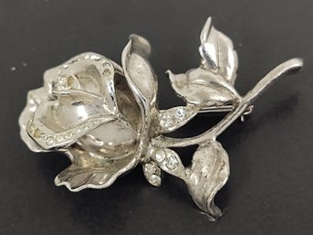 VINTAGE DESIGNER SIGNED KARU STERLING SILVER RHINESTONE ROSE BROOCH