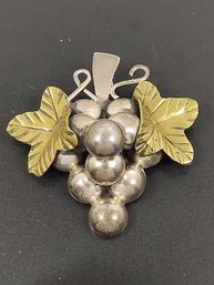 VINTAGE MEXICAN STERLING SILVER / BRASS GRAPES CLUSTER BROOCH MIXED METALS