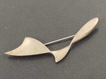 VINTAGE MID CENTURY MODERN DESIGN STERLING SILVER  BROOCH