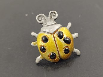 VINTAGE SIGNED DESIGNER JJ YELLOW ENAMEL LADYBUG PIN