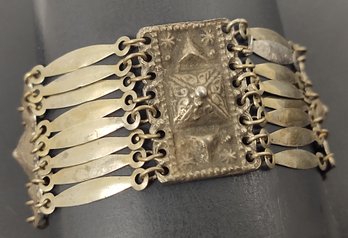 VINTAGE MEXICAN STERLING SILVER & NICKEL SILVER TRIBAL STYLE BRACELET