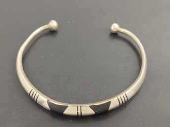 VINTAGE TRIBAL STERLING SILVER NIELLO CUFF BRACELET