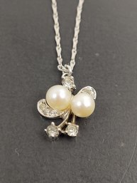 VINTAGE STERLING SILVER RHINESTONE & PEARL PENDANT NECKLACE