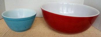 Vintage Red 4 Quart & Blue  1.25 Pint Pyrex Bowls