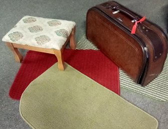 Surprise Lot - Samsonite Suitcase, Foot Stool & 3 Rubber Backed Area Carpets   CVBK