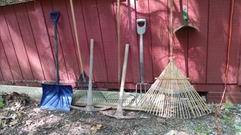 Lot Of Miscellaneous Garden Tools