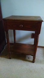 Vintage Wood Side Table W/drawer