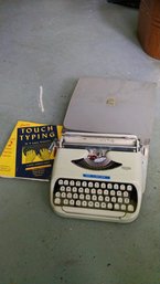 Vintage Royal Light Portable Typewriter With Case