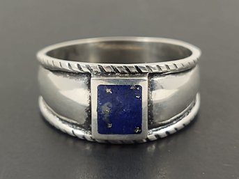 VINTAGE MID CENTURY STERLING SILVER LAPIS RING