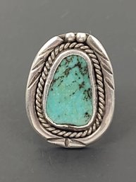 VINTAGE NAVAJO NATIVE AMERICAN STERLING SILVER TURQUOISE RING