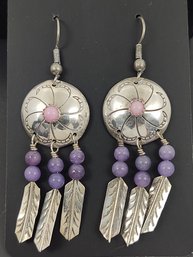 VINTAGE NATIVE AMERICAN STERLING SILVER PINK CONCH & AMETHYST FEATHER DANGLE EARRINGS