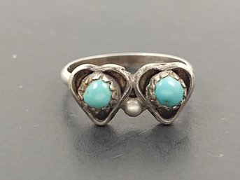 VINTAGE ZUNI NATIVE AMERICAN STERLING SILVER TURQUOISE DOUBLE HEART RING