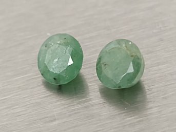 2 Pcs LOOSE ROUND EMERALD GEMSTONES 5.1mm 1.12ctw