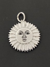 VINTAGE STERLING SILVER VIRGIN ISLANDS SUN FACE SOUVENIR CHARM FOR A CHARM BRACELET