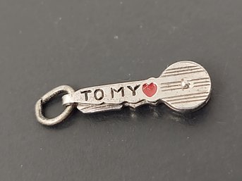 VINTGAE STERLING SILVER ENAMEL KEY TO MY HEART CHARM FOR A CHARM BRACELET