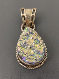 VINTAGE STERLING SILVER OPALESCENT DRUZY CRYSTAL PENDANT