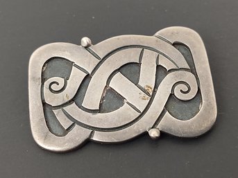 VINTAGE MEXICAN STERLING SILVER TRIBAL DESIGN BROOCH