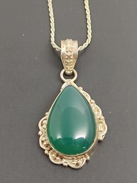 VINTAGE STERLING SILVER GREEN CHRYSOPRASE NECKLACE