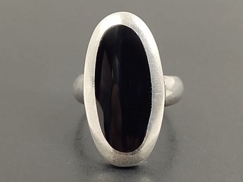 VINTAGE STERLING SILVER ONYX RING