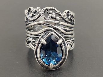 VINTAGE ISRAEL MULTI LAYER BAND BLUE TOPAZ RING