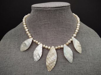 VINTAGE STERLING SILVER TRIBAL STYLE PEARL & MOTHER OF PEARL FESTOON NECKLACE