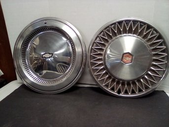 Two Vintage Chevrolet  14.5 & 13.5 Inch Hubcaps            StA/C5