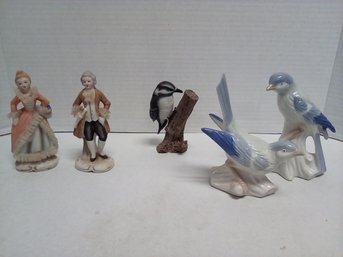 Vintage Figurines, Woodpecker & Pair Of Blue Bird Statues         MelbG/LizS/B4