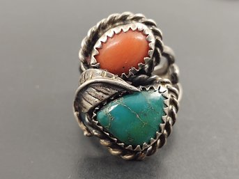 VINTAGE NAVAJO NATIVE AMERICAN STERLING SILVER TURQUOISE & CORAL RING