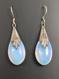 VINTAGE STERLING SILVER MOONSTONE GLASS EARRINGS