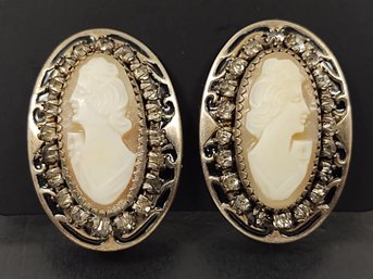 VINTAGE ART DECO STERLING SILVER NATURAL SHELL CAMEO SCREW BACK EARRINGS