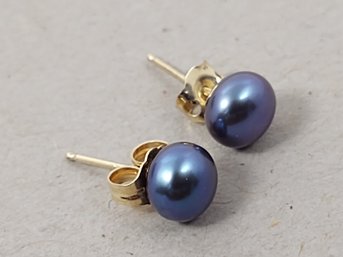 VINTAGE 14K GOLD 6mm BLACK PEARL STUD EARRINGS