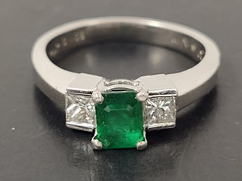 VINTAGE PLATINUM 0.6ct EMERALD & 0.50ctw DIAMOND RING