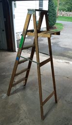 Nice Useful 5- Foot Wooden Step Ladder