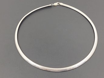 VINTAGE STERLING SILVER OMEGA LINK NECKLACE